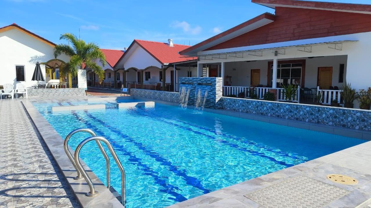 The Nutshell Chalet Langkawi Пантай-Ченанг Екстер'єр фото