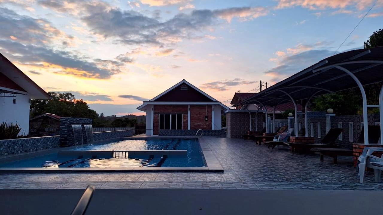 The Nutshell Chalet Langkawi Пантай-Ченанг Екстер'єр фото